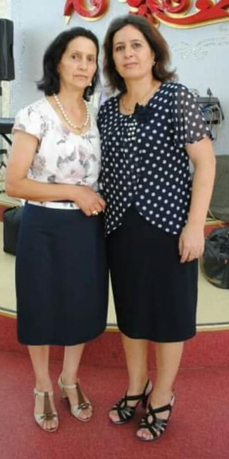 FƏXR EDİR, ÖYÜNÜR ÖZ PEŞƏSİLƏ